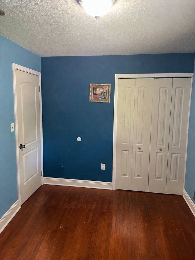 property at 6119 Castlewood Ln