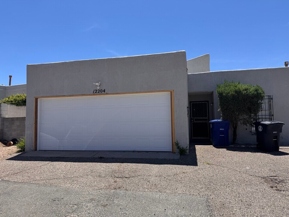 12204 Menaul Blvd NE, Unit 1 in Albuquerque, NM - Building Photo