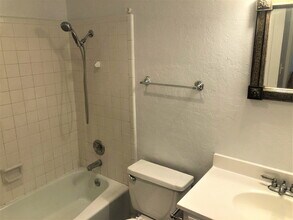 5712 38th St in Lubbock, TX - Building Photo - Building Photo