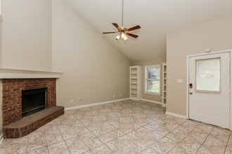 525 Stonecreek Dr in Brandon, MS - Building Photo - Building Photo