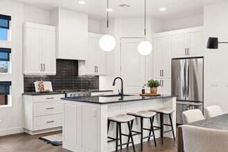 2803 E Snowberry Dr in Saint George, UT - Building Photo - Building Photo