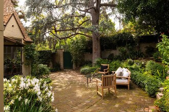 1242 Ozeta Terrace in Los Angeles, CA - Building Photo - Building Photo