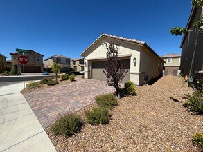 2820 Mozia Ct in Henderson, NV - Building Photo - Building Photo