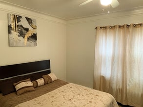 24111 143rd Ave, Unit 1fl in Rosedale, NY - Foto de edificio - Building Photo