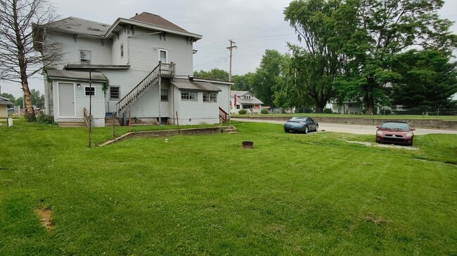 7009 W US Highway 52, Unit Apt 2