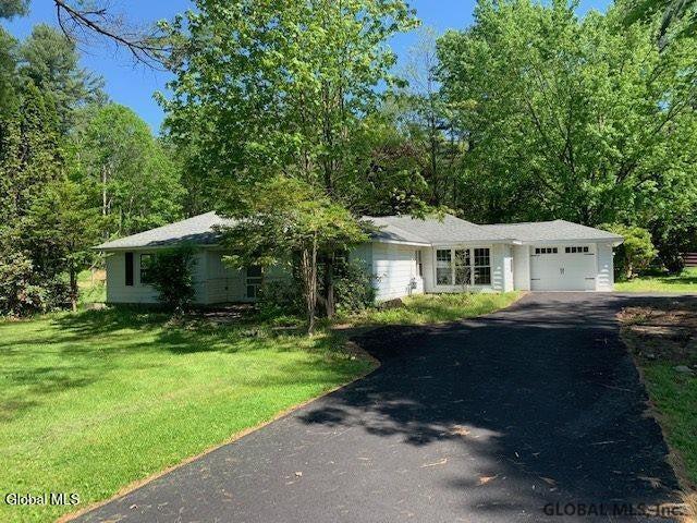 650 Rock City Rd in Ballston Spa, NY - Building Photo