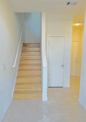 4060 Travis St in Dallas, TX - Foto de edificio - Building Photo