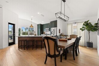 870 Bayou View Dr in Brandon, FL - Building Photo - Building Photo