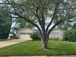 property at 3045 Rosemont Dr