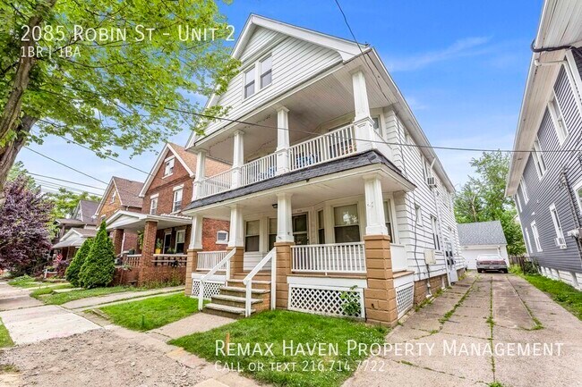 2085 Robin St in Lakewood, OH - Building Photo - Building Photo