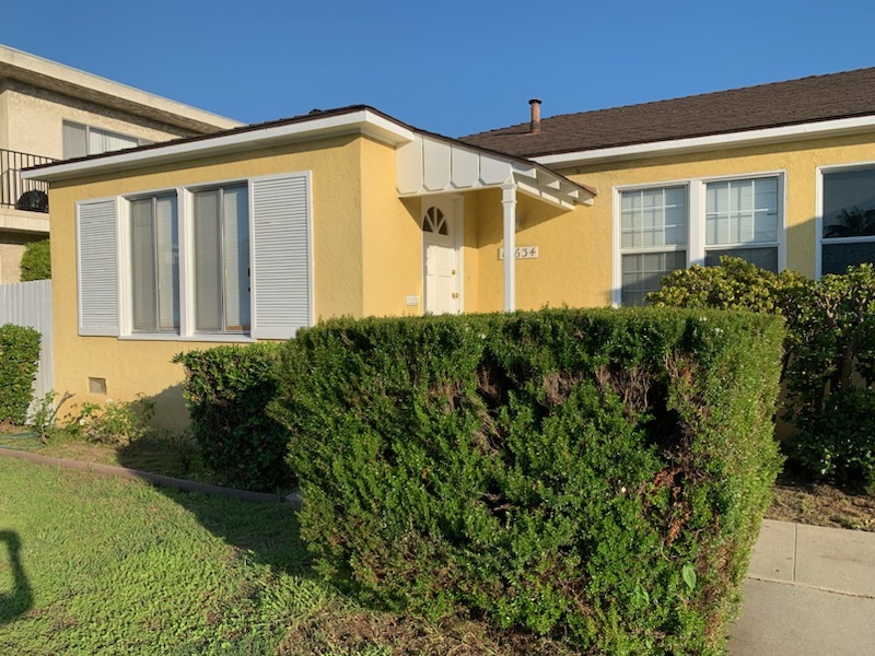 12634 Pacific Ave, Unit 2 Bed Duplex in Los Angeles, CA - Foto de edificio