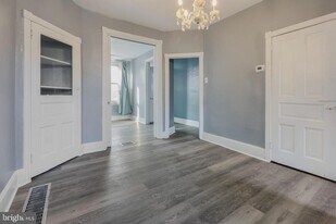 2661 N Douglas St in Philadelphia, PA - Building Photo