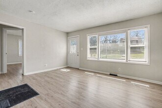 3854 E 59th St in Kansas City, MO - Building Photo - Building Photo