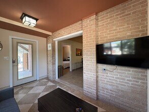 2819 N Woodland Ave in Tucson, AZ - Building Photo - Building Photo