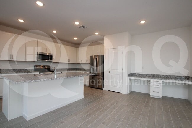 7442 W Nicolet Ave in Glendale, AZ - Building Photo - Building Photo