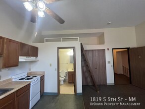 1819 S 5th St-Unit -NM in Minneapolis, MN - Building Photo - Building Photo