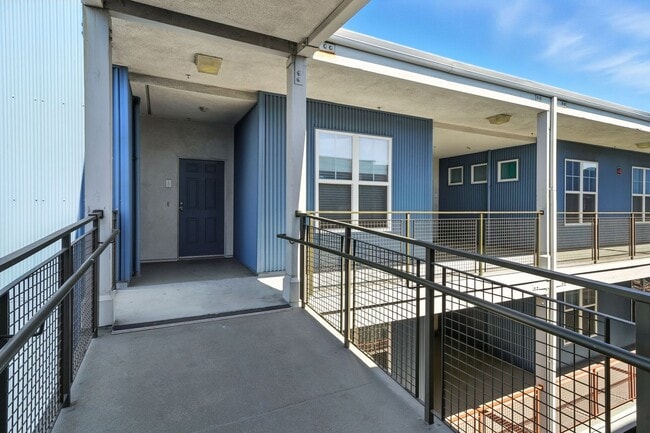 1121 40th St in Emeryville, CA - Building Photo - Building Photo