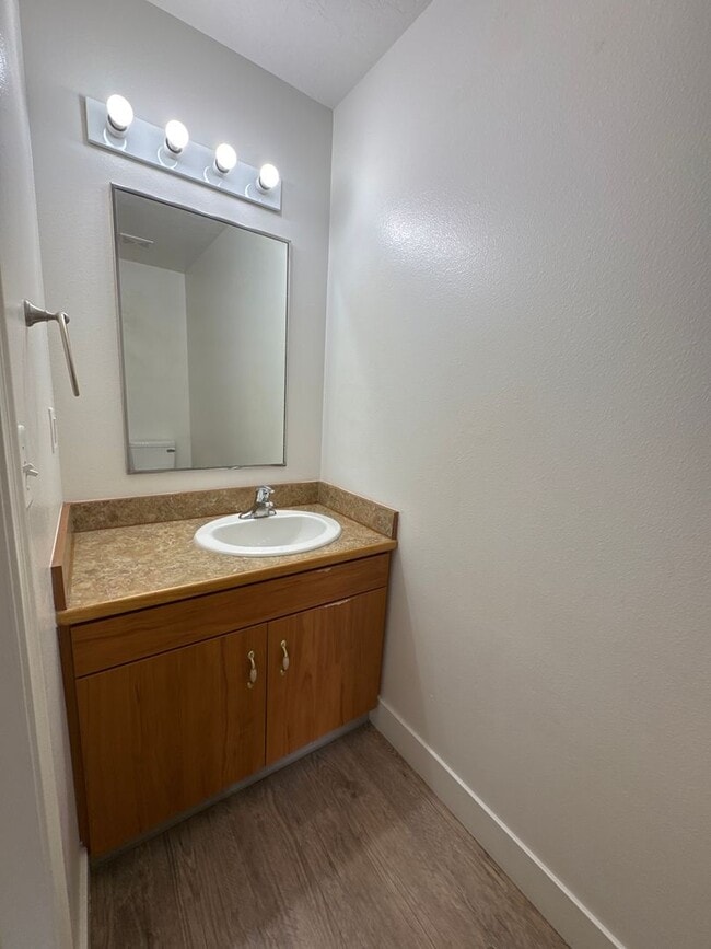 property at 564 S 500 E