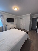 3000 Riomar St in Fort Lauderdale, FL - Building Photo - Building Photo