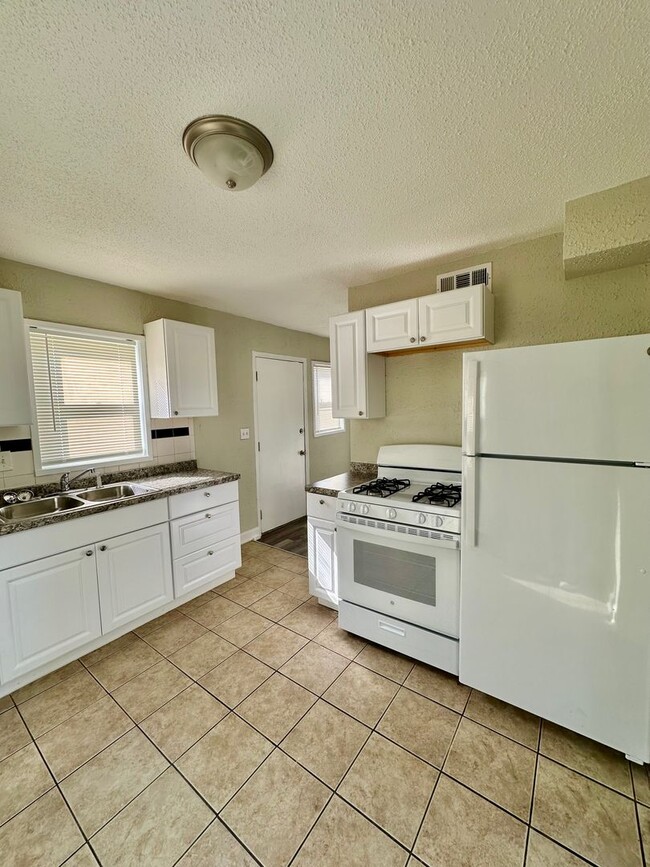 9522 Harrison St in Kansas City, MO - Building Photo - Building Photo