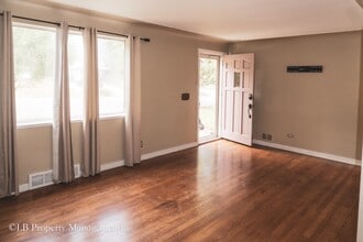 5740 S Cherokee St in Littleton, CO - Building Photo - Building Photo