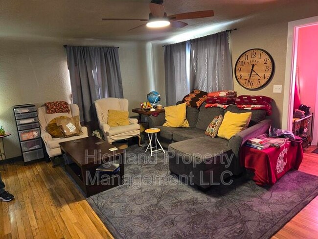 1160 NE Lake St in Pullman, WA - Building Photo - Building Photo