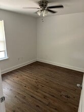 1210 Booker St in Commerce, TX - Building Photo - Building Photo