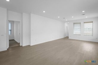 247 Flathead in New Braunfels, TX - Building Photo - Building Photo