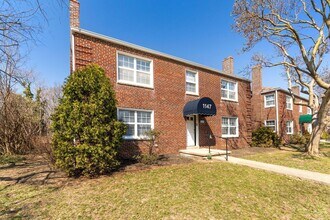 1147 S Cassingham Rd in Columbus, OH - Building Photo - Building Photo
