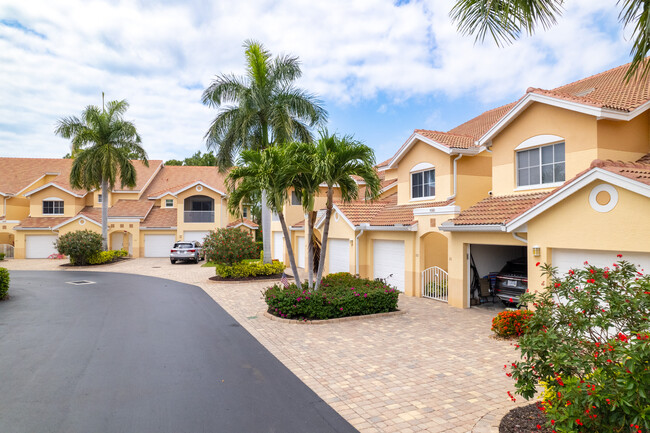 Carriage Homes At Woods Edge Condominiums in Bonita Springs, FL - Building Photo - Building Photo