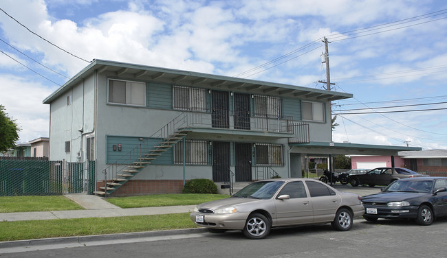 403-409 S 25th St in Richmond, CA - Foto de edificio - Building Photo