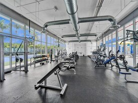 15051 Royal Oaks Ln, Unit # 103 in North Miami, FL - Building Photo