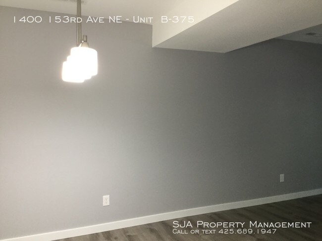 1400 153rd Ave NE-Unit -Unit  B-375 in Bellevue, WA - Building Photo - Building Photo
