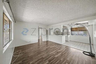 Unit C in Huntington Park, CA - Building Photo