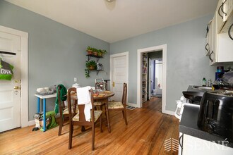 134 Elm St, Unit 1 in Cambridge, MA - Foto de edificio - Building Photo