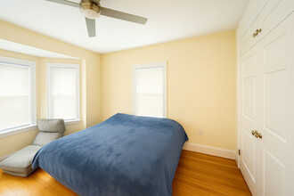 22 Claremon St, Unit 1 in Somerville, MA - Building Photo - Building Photo