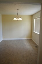 5505 Sturdivant Ave in Klamath Falls, OR - Building Photo - Building Photo