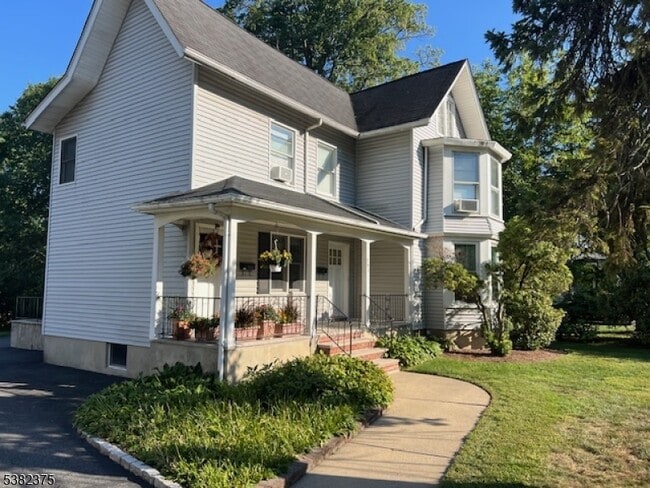 307 Walnut Ave in Cranford, NJ - Building Photo - Building Photo