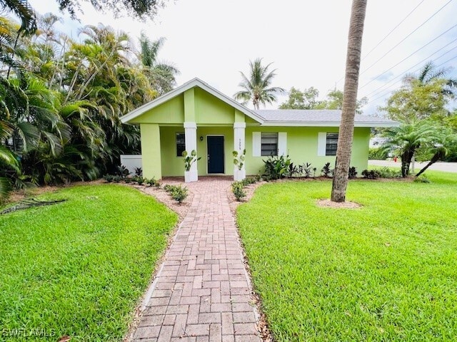 1275 8th Ave N in Naples, FL - Building Photo