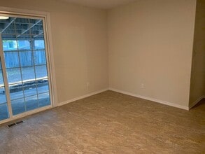 5265 Golden Ct in Klamath Falls, OR - Building Photo - Building Photo