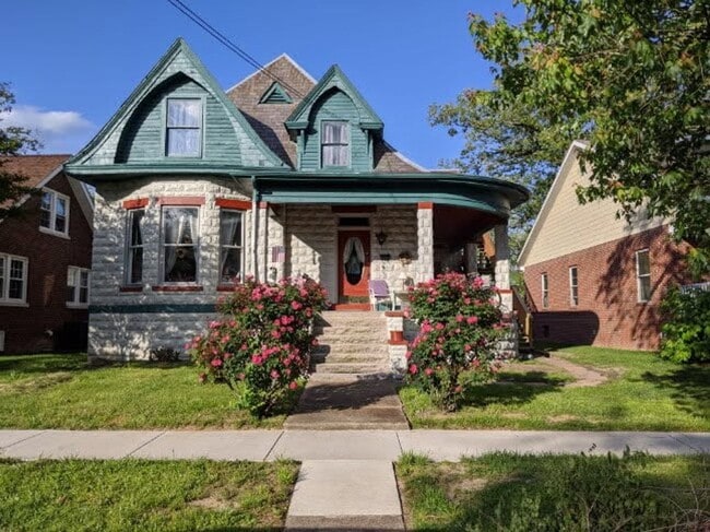 property at 306 Harahan Blvd