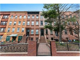 Caroll Gardens Brownstones Apartments