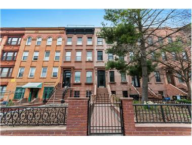 Caroll Gardens Brownstones in Brooklyn, NY - Building Photo