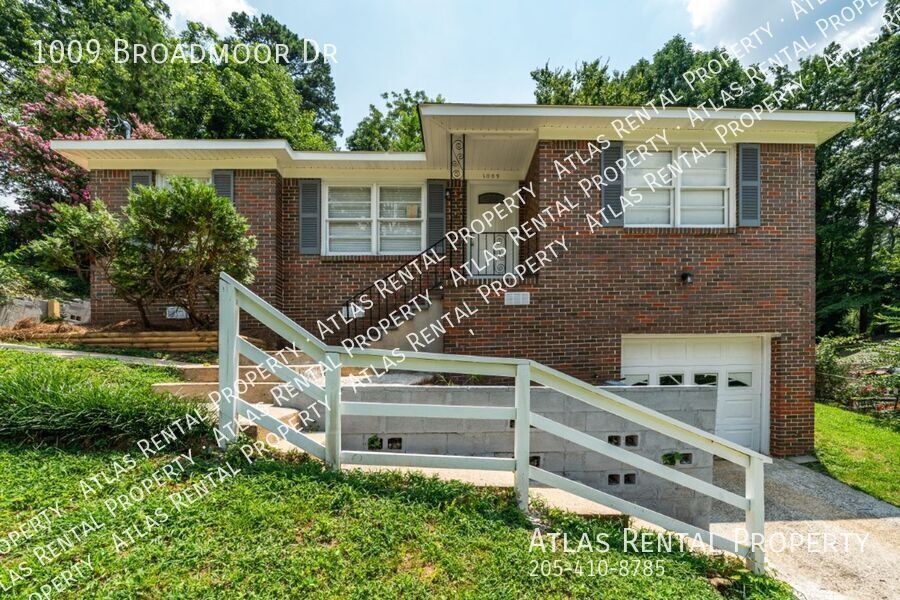 1009 Broadmoor Dr in Birmingham, AL - Foto de edificio