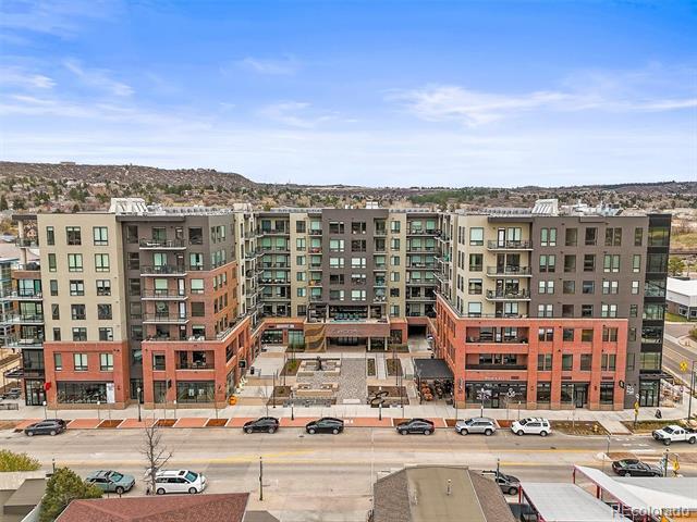 20 Wilcox St in Castle Rock, CO - Foto de edificio