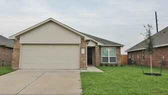 68 Santa Barbara Dr in Manvel, TX - Building Photo