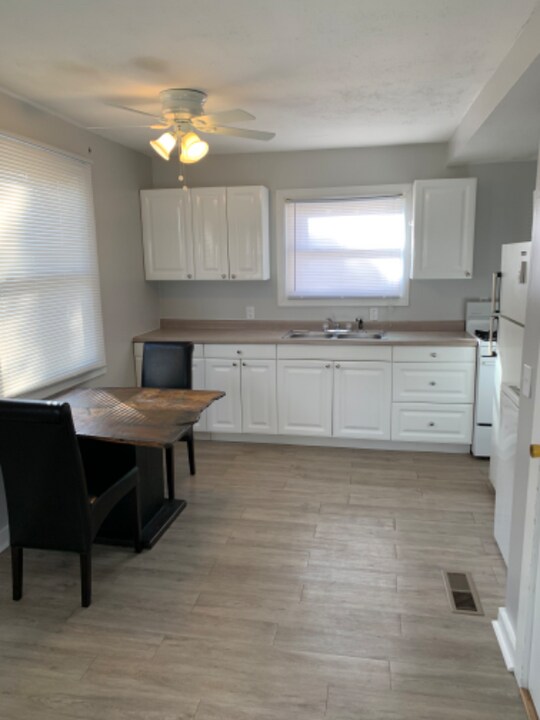 360 Locust St in Valparaiso, IN - Building Photo
