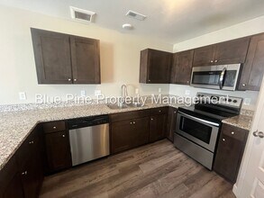 2853 Murwood in Idaho Falls, ID - Foto de edificio - Building Photo