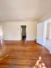 4541 Fairfield Dr in Bethesda, MD - Building Photo - Building Photo