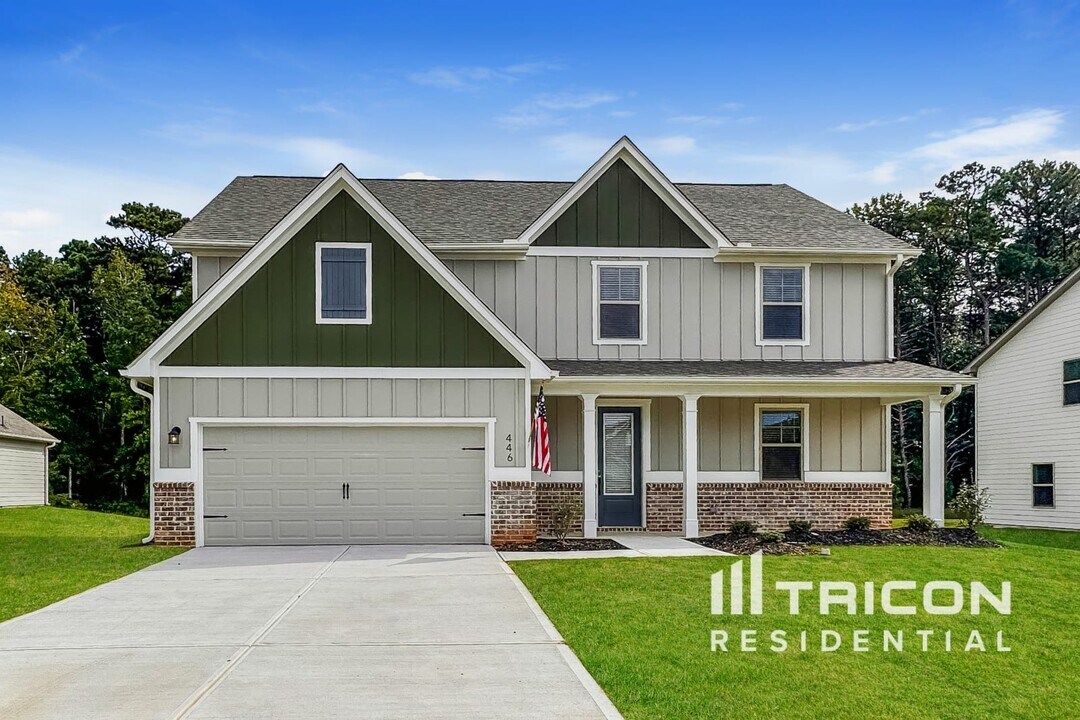 446 Cantrell Dr in Dallas, GA - Building Photo